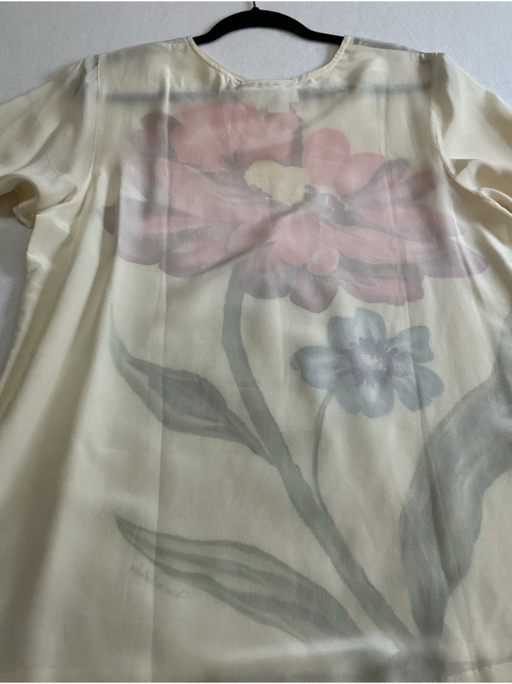 Diane Von Furstenberg Cream Silk Blouse Kentucky derby anyone? - Picture 11 of 12